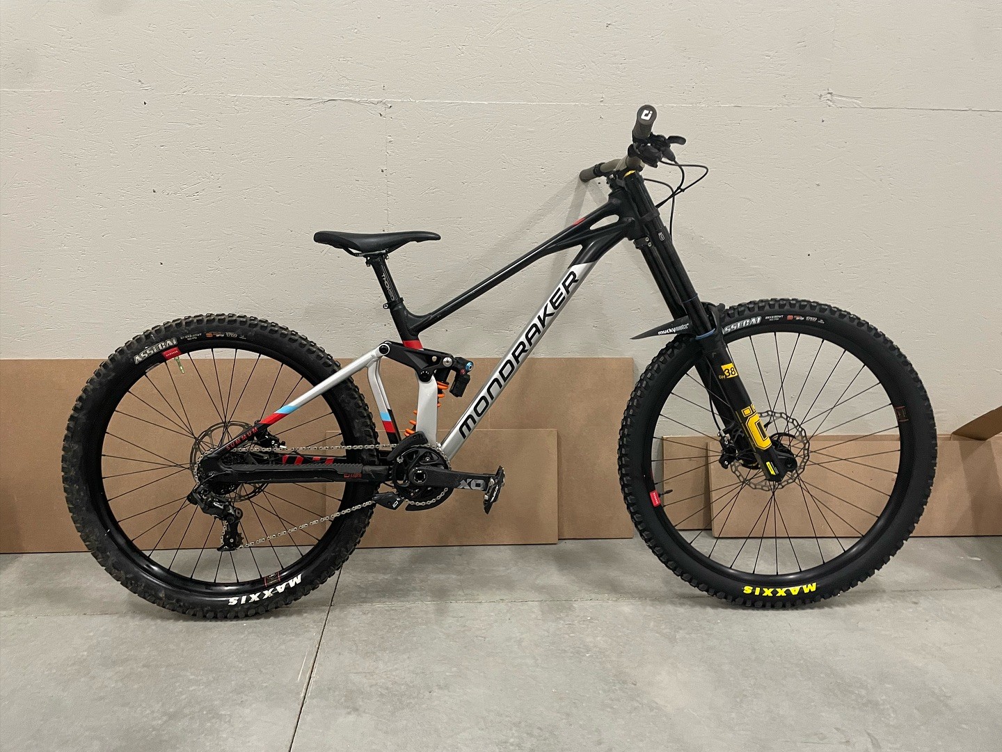 MONDRAKER SUMMUM フレーム 2021モデル Sサイズ 2021 Mondraker Summum 29 Bike - Reviews, Comparisons, Specs